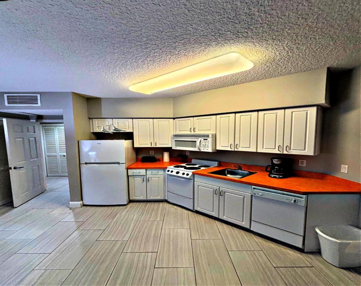 Vacation In Comfort And Luxury - 3 Bedroom Direct Oceanfront - Wyndham Ocean Walk Resort 2425 Daytona Beach Exterior photo